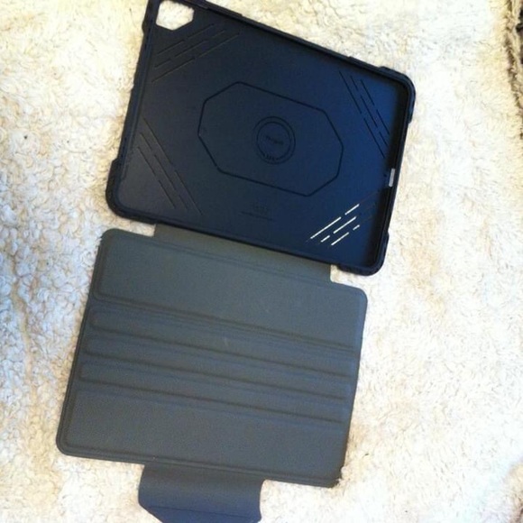 TARGUS Pro-Tek Rotating Case for 11in. iPad-Pro - Picture 6 of 6